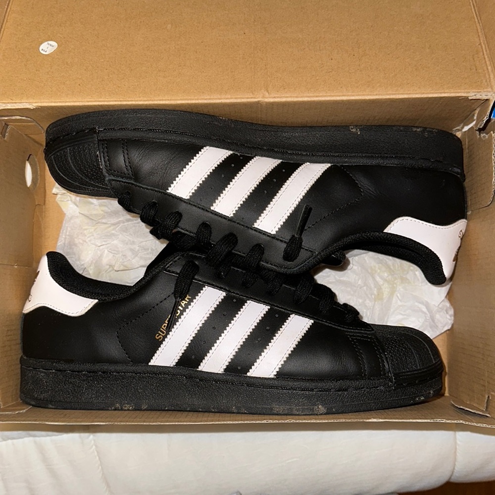 Adidas shell toes
